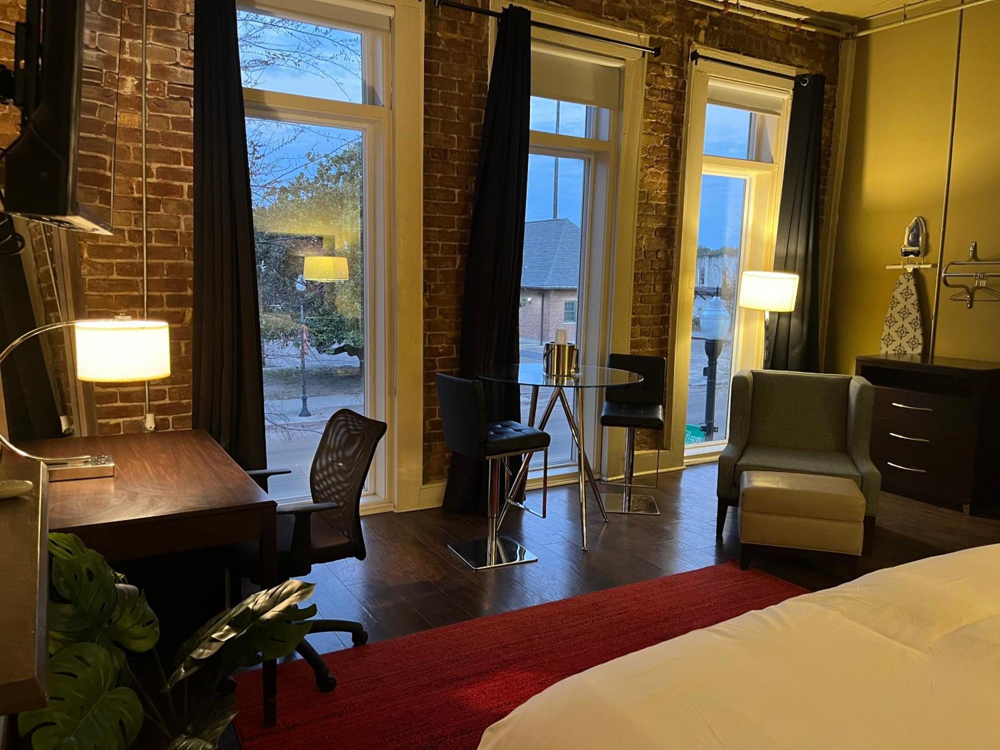 The Skylight Hotel غرينفيل المظهر الخارجي الصورة