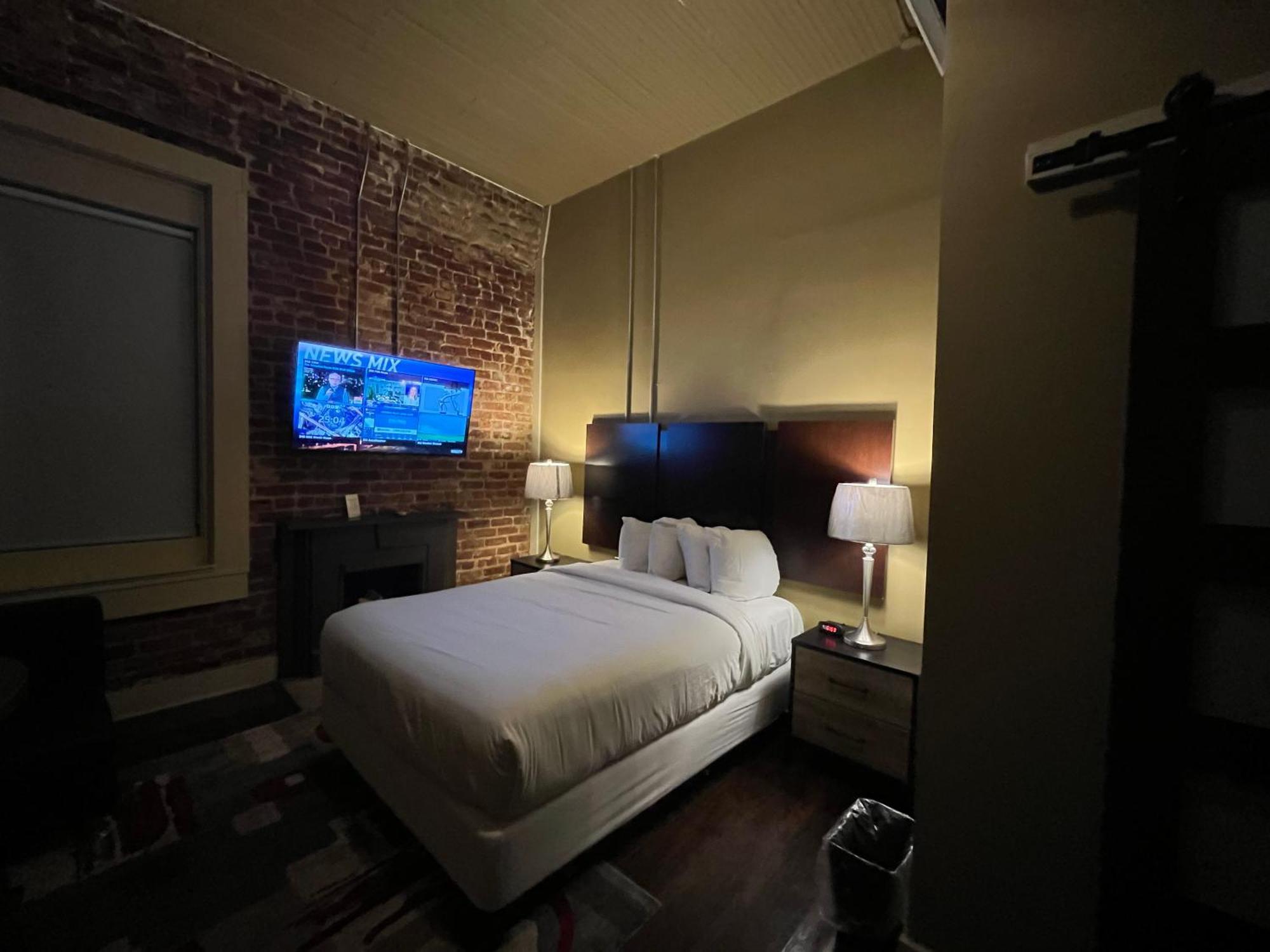 The Skylight Hotel غرينفيل المظهر الخارجي الصورة