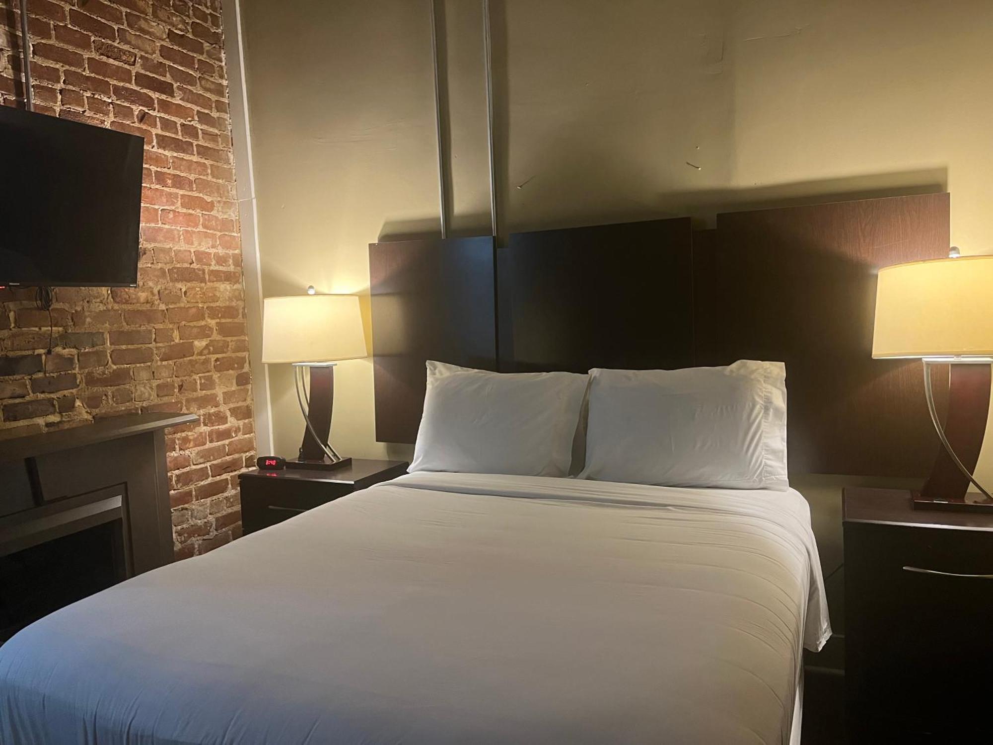 The Skylight Hotel غرينفيل المظهر الخارجي الصورة
